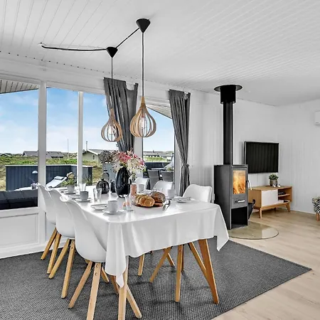 Gorgeous In Hvide Sande With Kitchen Bjerregard