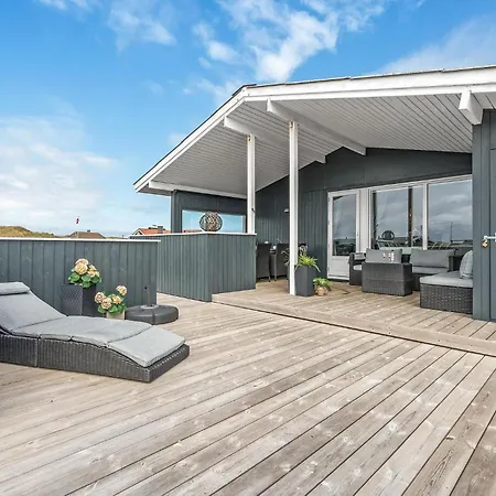 Holiday home Gorgeous In Hvide Sande With Kitchen